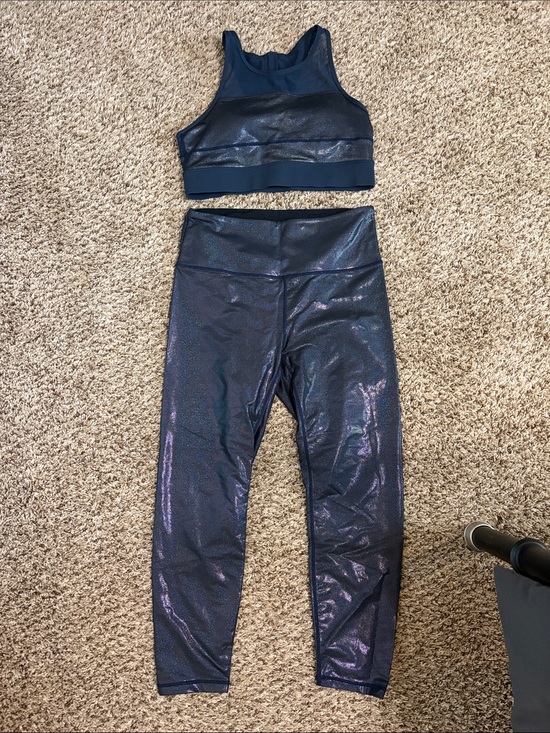 ZYIA Other - ZYIA Iridescent Navy High-Waist Leggings and PADDED sports bra set